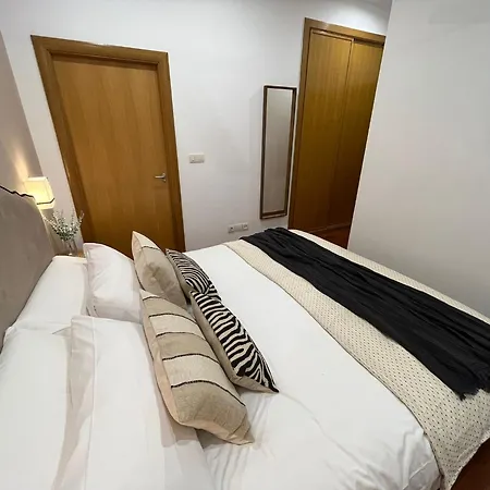 Old Town Core Next To Plaza Nueva Апартаменти Більбао