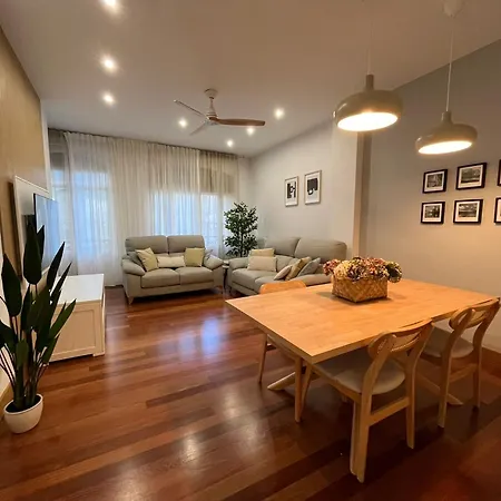 Old Town Core Next To Plaza Nueva Bilbao