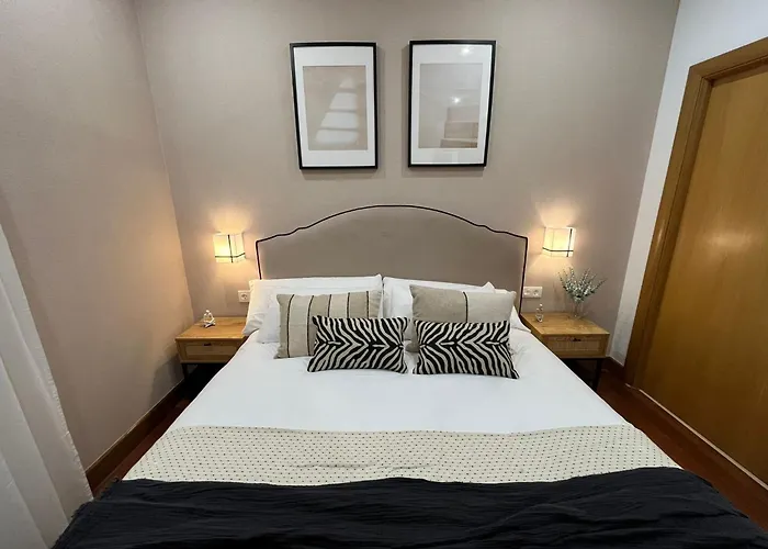 Old Town Core Next To Plaza Nueva Appartamento *