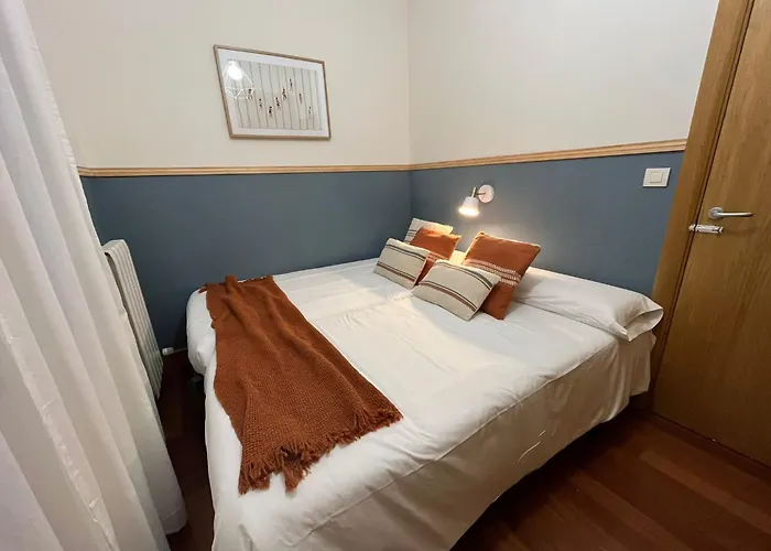 Old Town Core Next To Plaza Nueva *