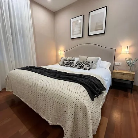 Apartment Old Town Core Next To Plaza Nueva