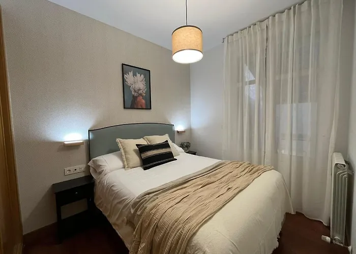 Old Town Core Next To Plaza Nueva *